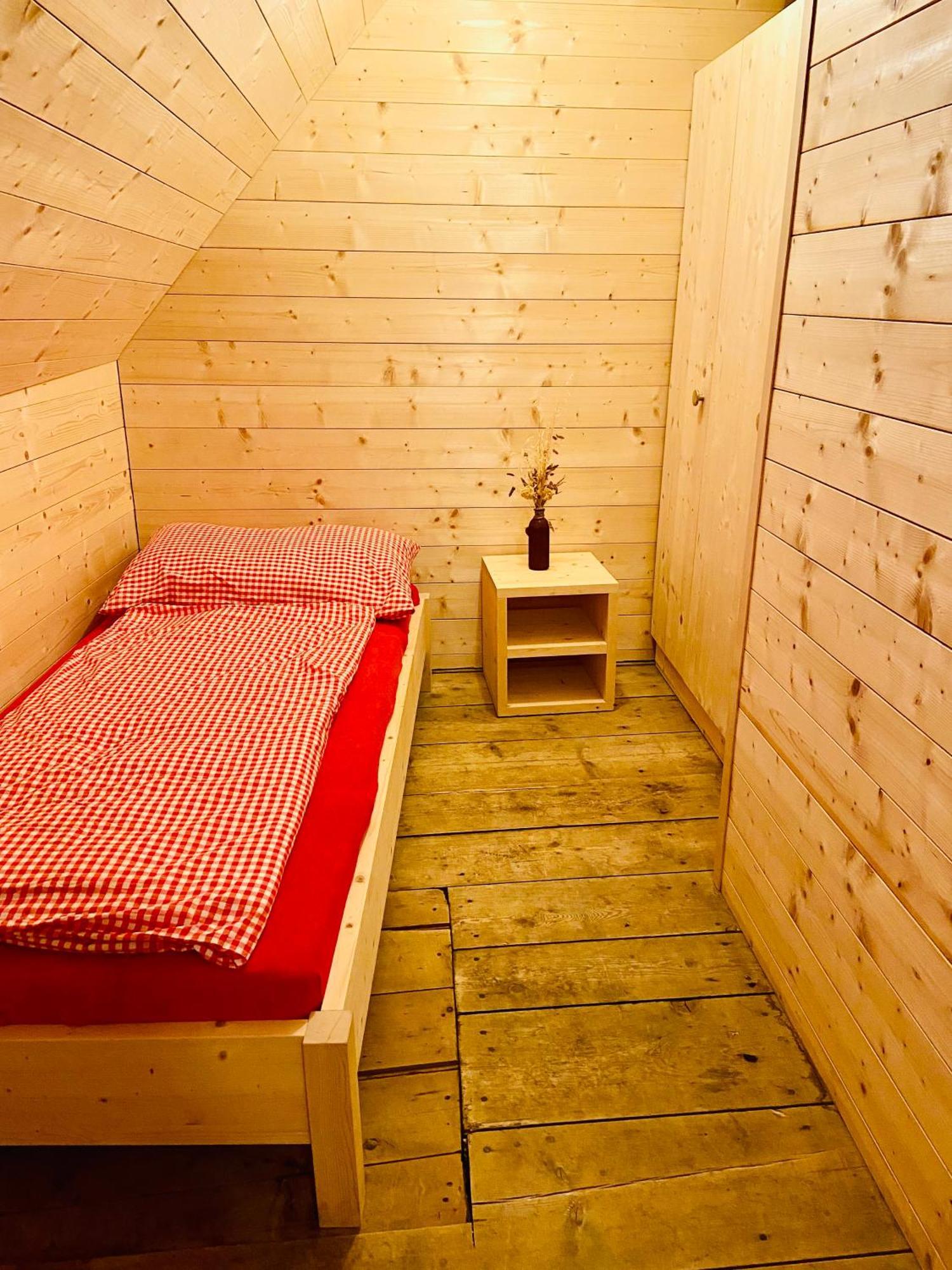 Alp Es-Cha Dadour Bed & Breakfast Madulain Ngoại thất bức ảnh